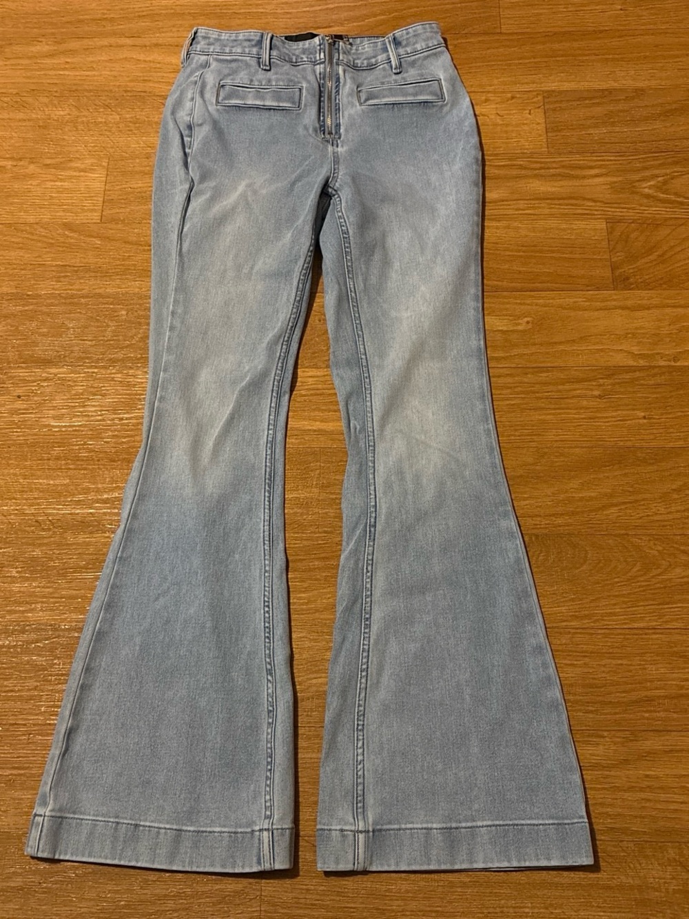 WHBM Denim Jeans Extra High Rise Flare Zip Up Light Blue Wash Women’s Sz 2